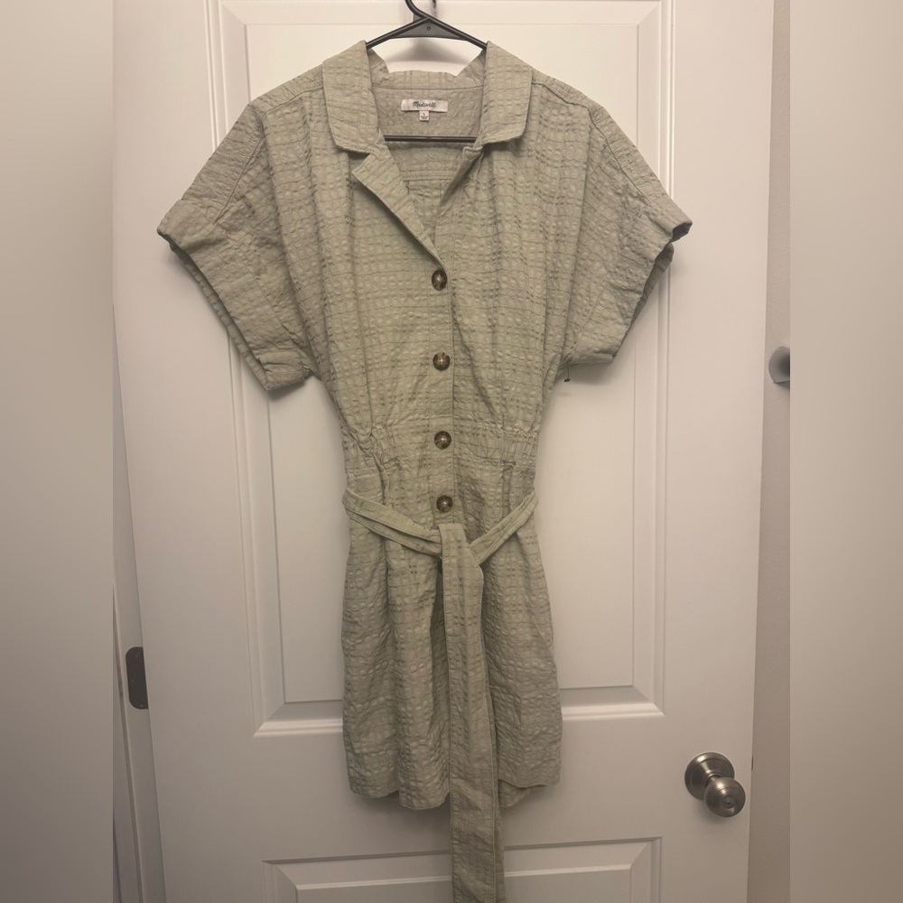 NWOT Madewell Textured Romper in Light Grey.